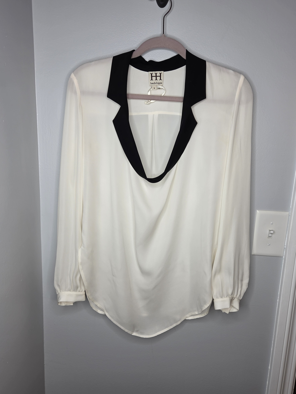 haute Hippe 100% Silk Cream Blouse with Black Notch Collar